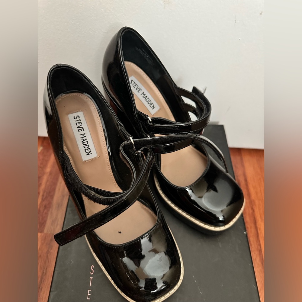 Steve Madden Black Patent Leather Heels - Picture 6 of 6